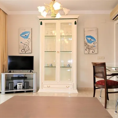 2 Bedrooms With Sea Views 公寓 *