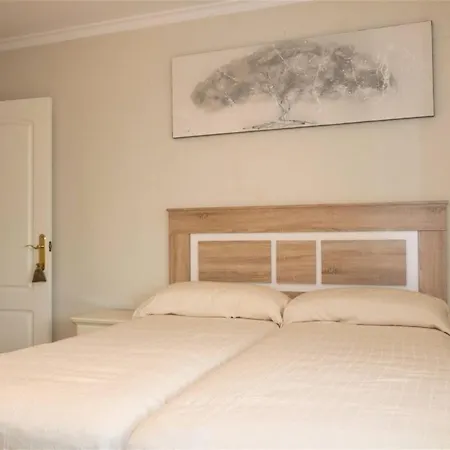 2 Bedrooms With Sea Views 公寓
