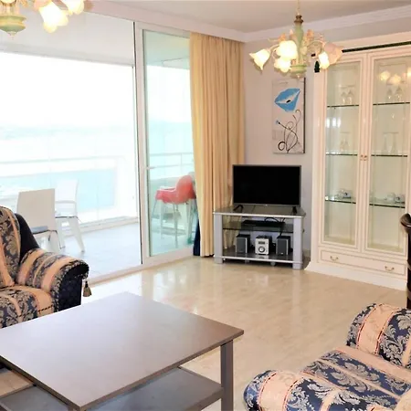 Apartment 2 Bedrooms With Sea Views